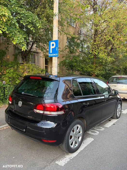 Volkswagen Golf 1.6 TDI DPF DSG BlueMotion Technology Highline - 1