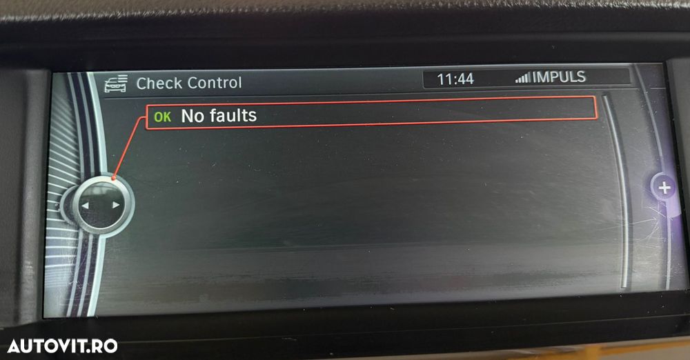 BMW Seria 5 525d xDrive - 12