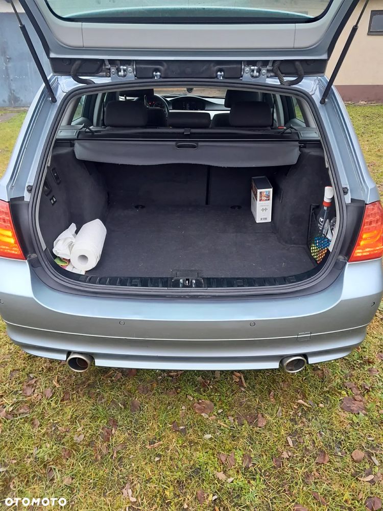 BMW Seria 3 318d DPF Edition Exclusive - 4