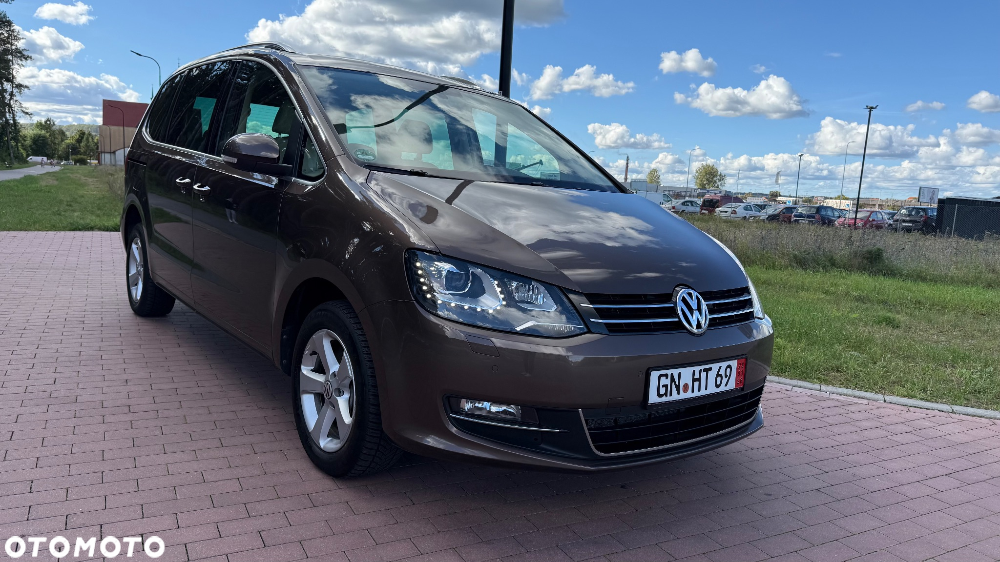 Volkswagen Sharan 2.0 TDI Comfortline DSG - 3
