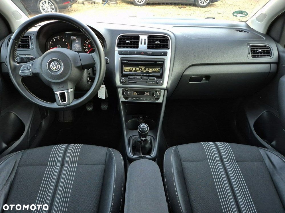 Volkswagen Polo 1.4 MATCH - 23