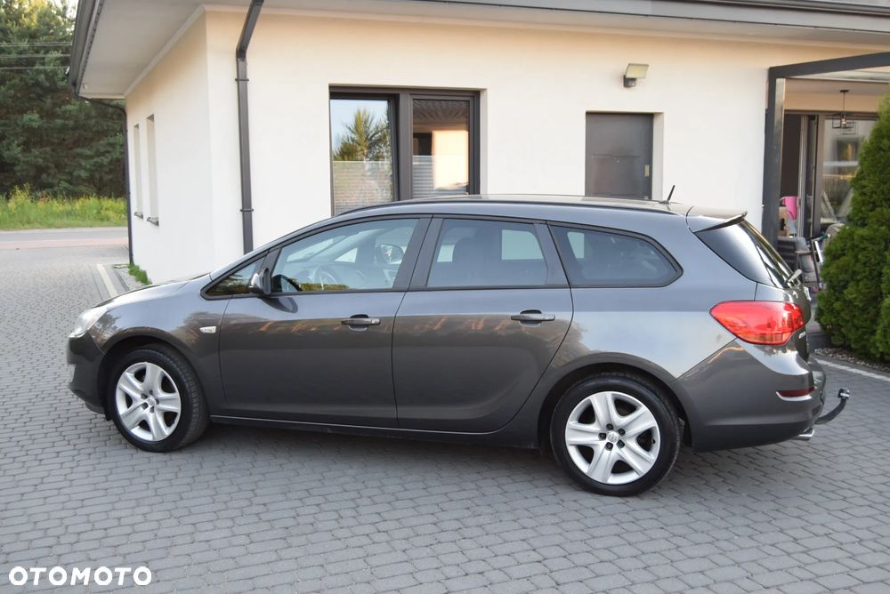 Opel Astra 1.4 Turbo - 10