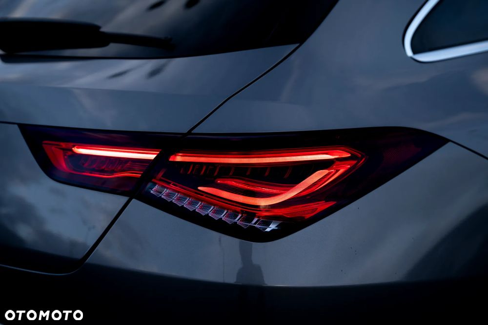 Mercedes-Benz CLA 180 d - 18