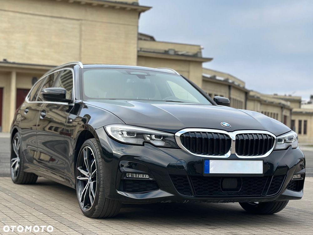 BMW Seria 3 330e iPerformance M Sport - 4