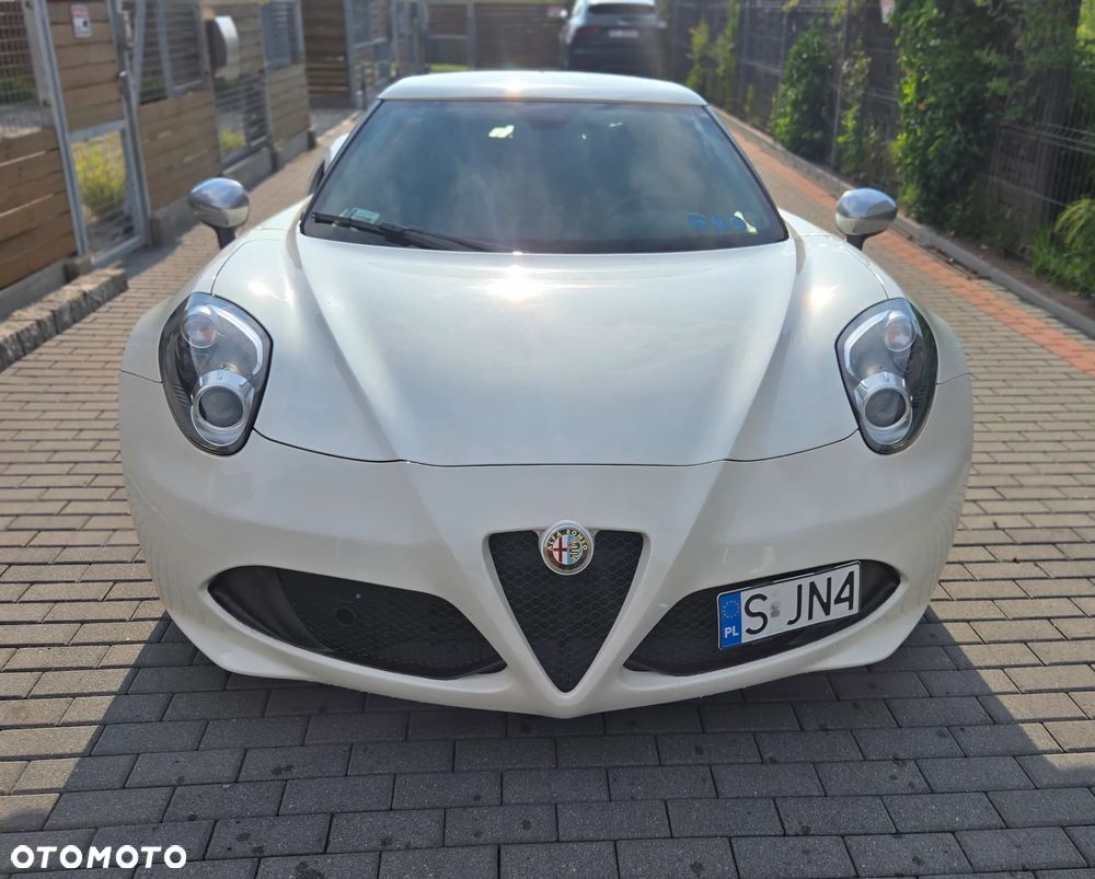 Alfa Romeo 4C - 3