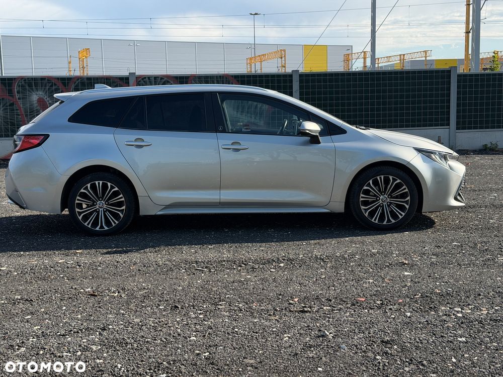 Toyota Corolla - 4