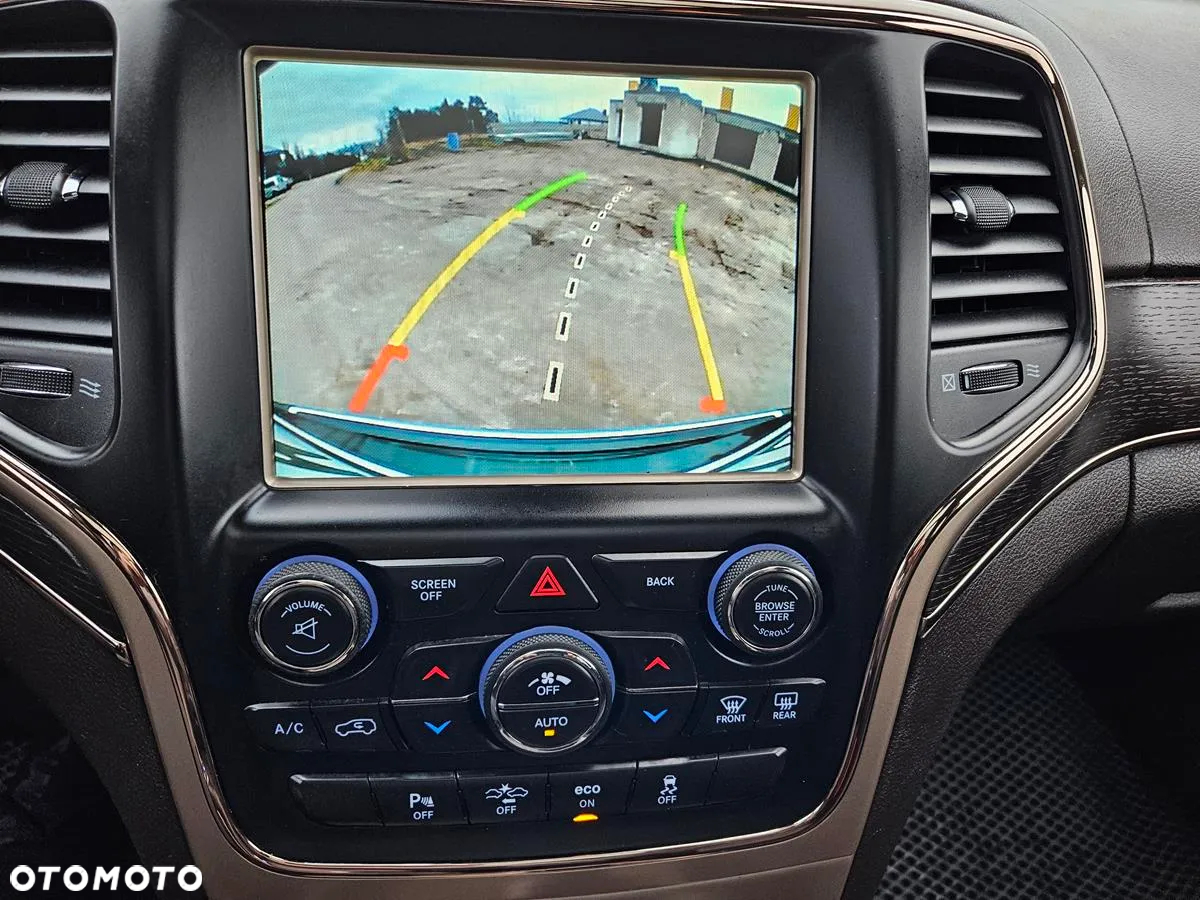 Jeep Grand Cherokee 3.0 CRD Overland Summit EU6 - 38