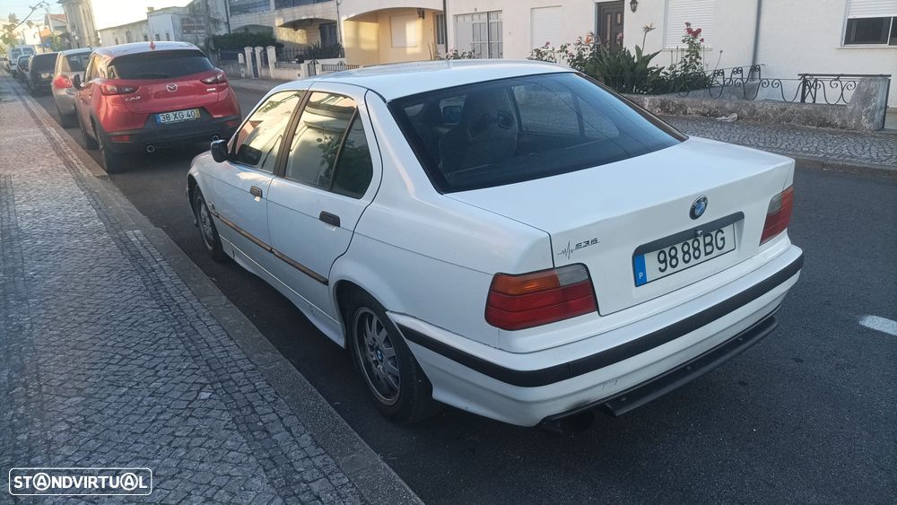 BMW 318 i - 3