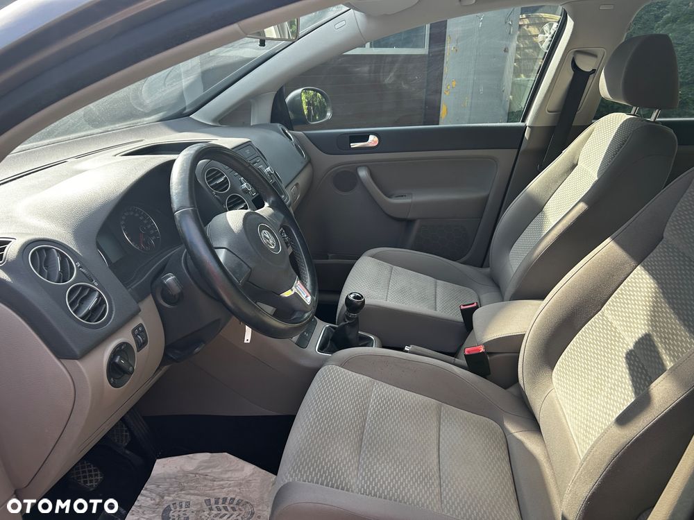 Volkswagen Golf Plus - 12