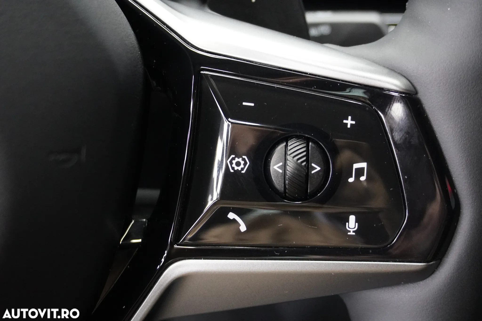 BMW Seria 5 520i Aut. - 8