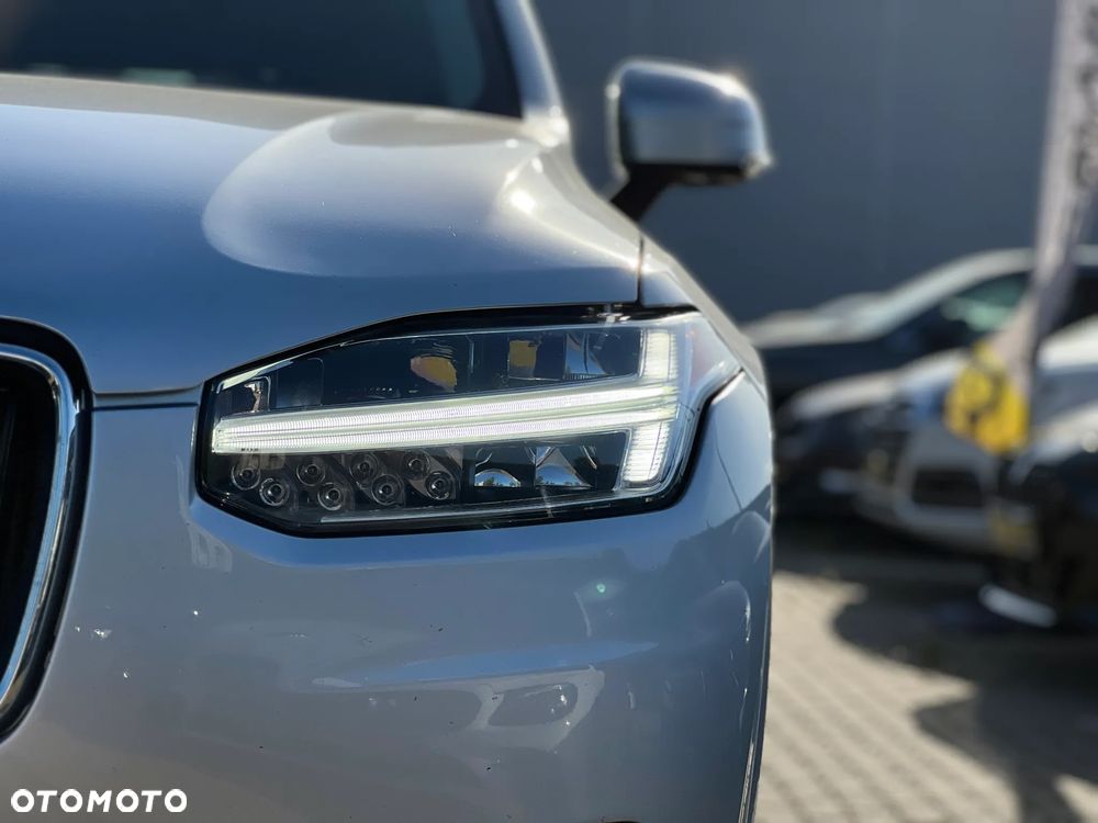 Volvo XC 90 - 12