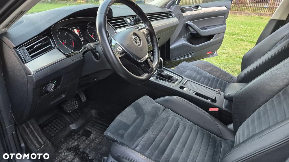 Volkswagen Passat 2.0 TDI BMT Highline DSG - 29