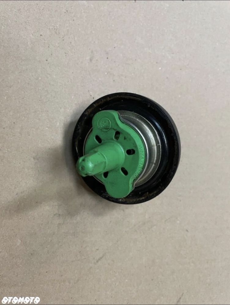 korek wlewu paliwa bmw 3 e90 e91 e87 e81 e60 e61 e63 - 3