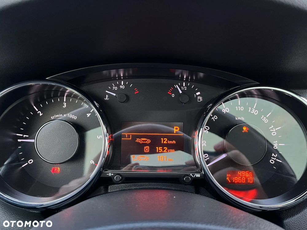 Peugeot 5008 2.0 HDi Family 7os - 14