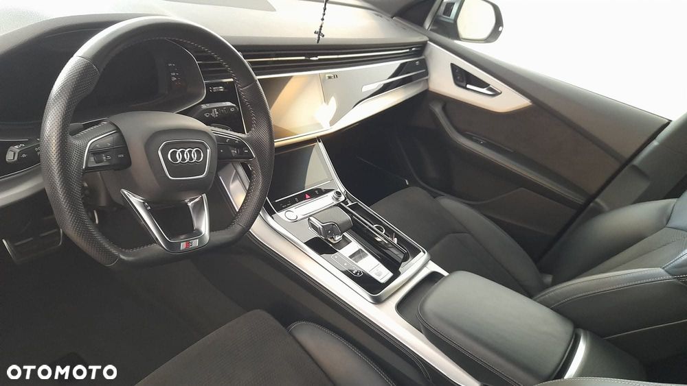 Audi SQ8 - 4