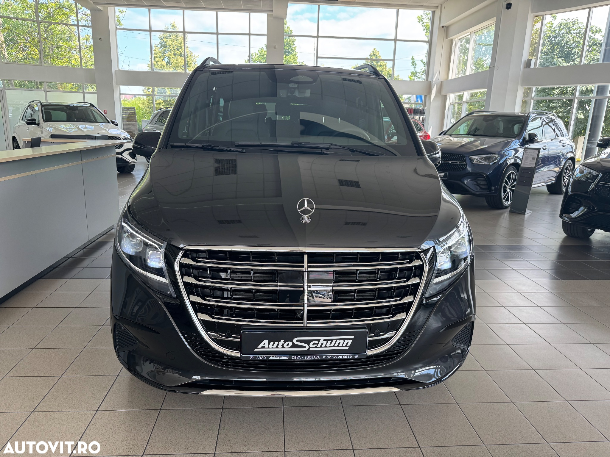 Mercedes-Benz V 300 d extralang 4Matic 9G-TRONIC Exclusive - 4
