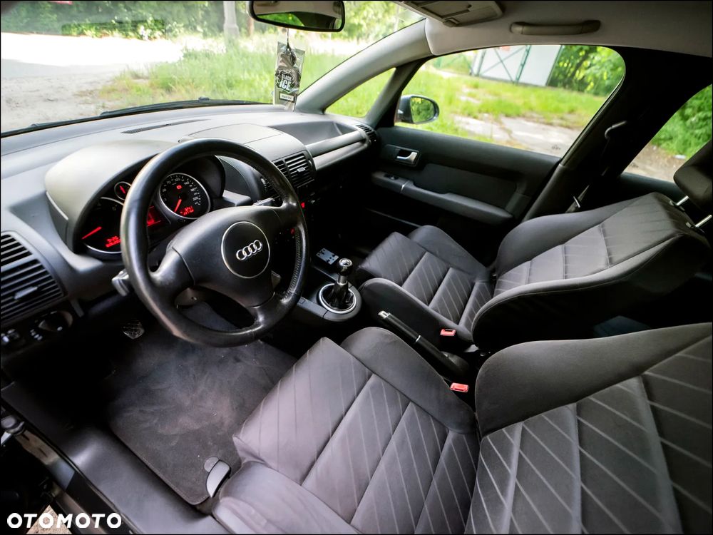 Audi A2 - 6