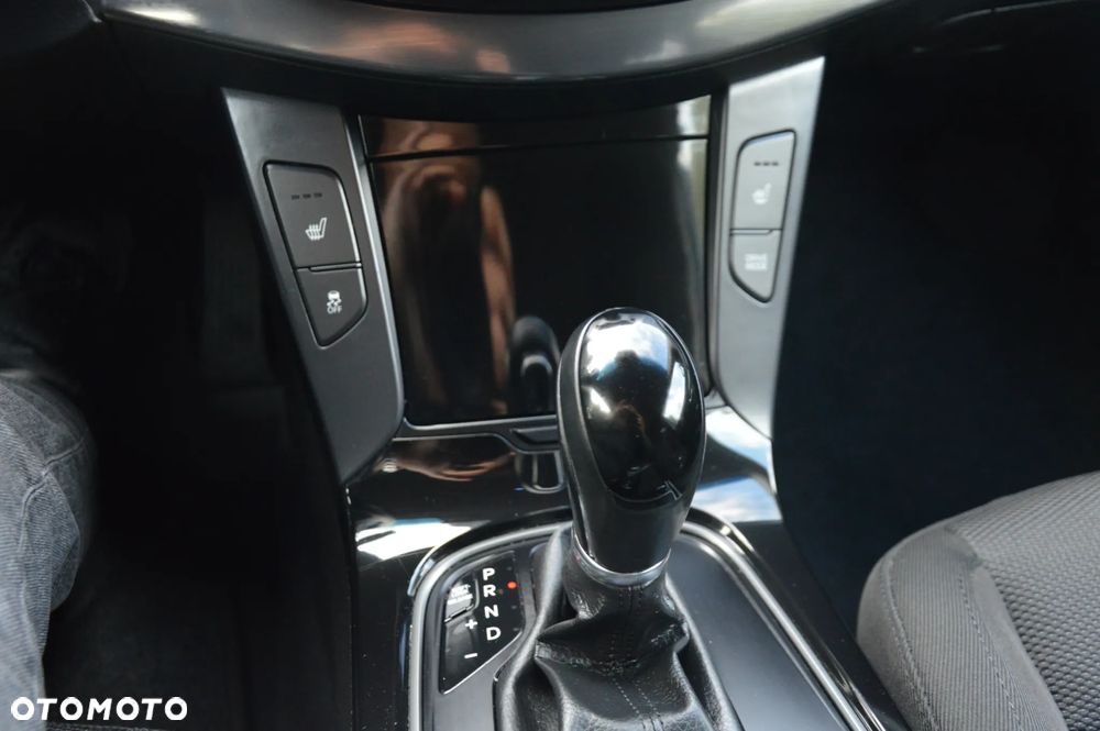 Hyundai i40 Kombi blue 1.7 CRDi DCT Premium - 25