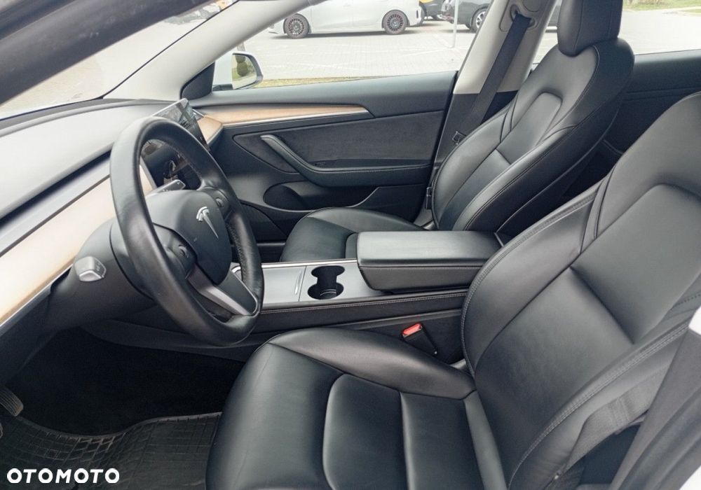 Tesla Model 3 - 20