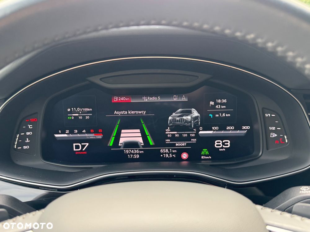 Audi Q8 - 25