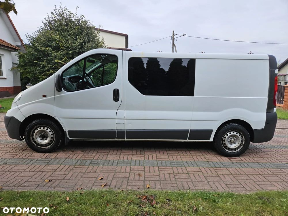Opel Vivaro L2H1 2.9t - 9