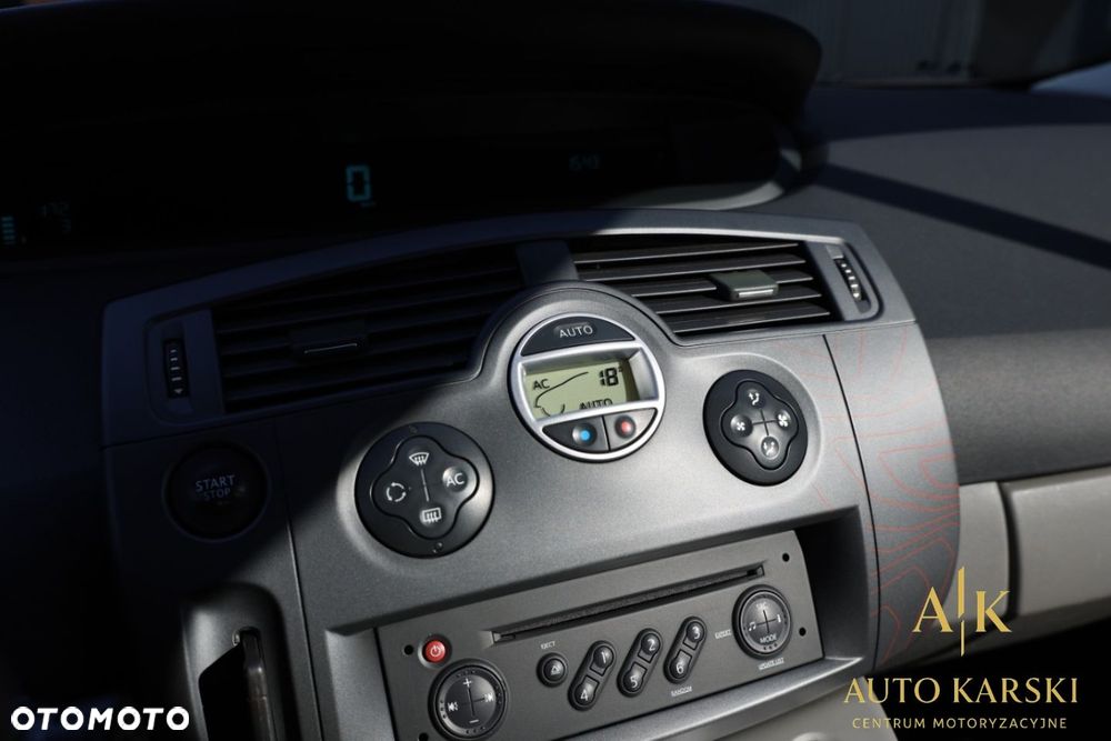 Renault Scenic - 25