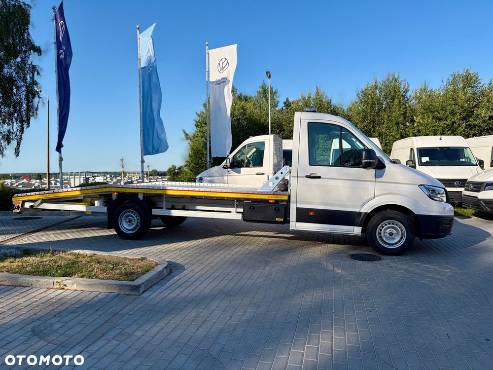 Volkswagen Crafter 35 Podwozie z pojedynczą kabiną silnik: 2,0 l EU6 SCR 177 KM / skrzynia biegów: Przedni napęd automatyczna 8-biegowa rozstaw osi: 4490 mm - 7