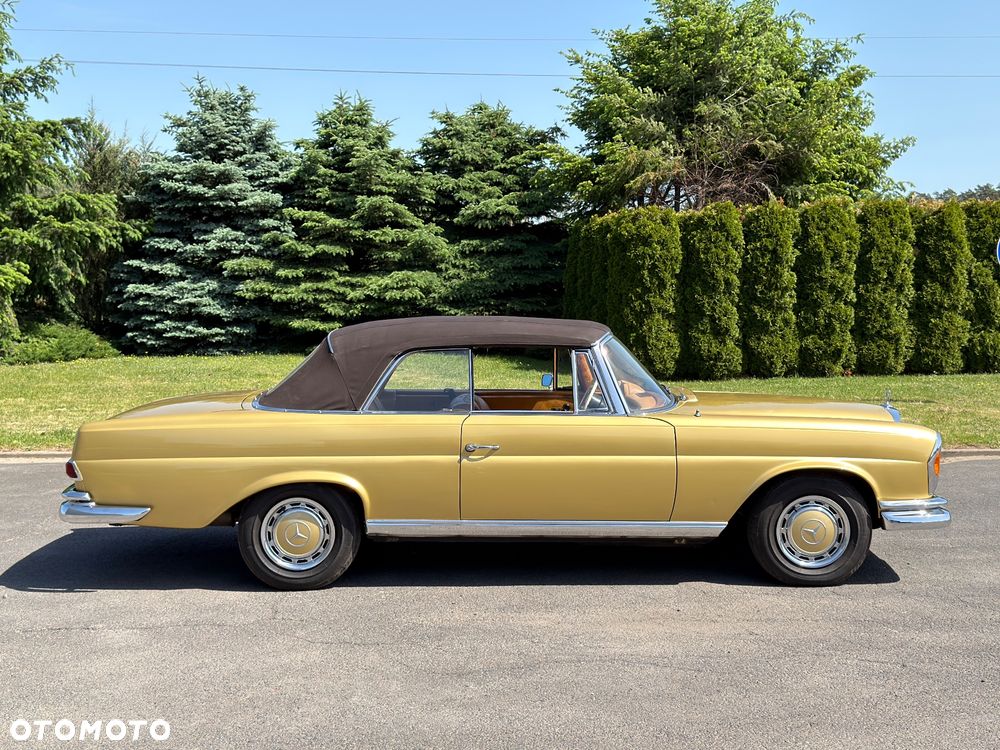 Mercedes-Benz 280 - 14