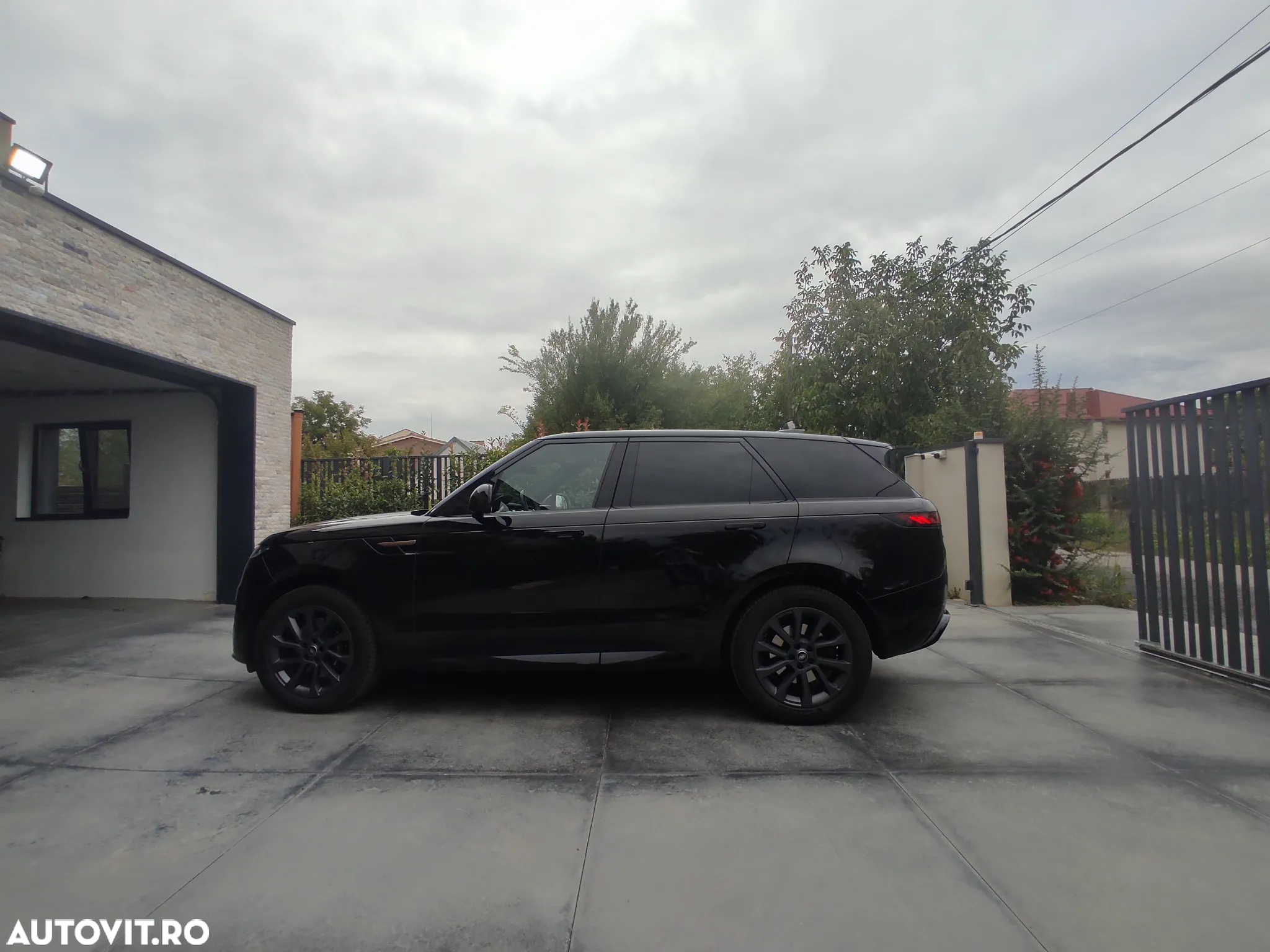 Land Rover Range Rover Sport 3.0 I6 D250 MHEV Dynamic SE - 6