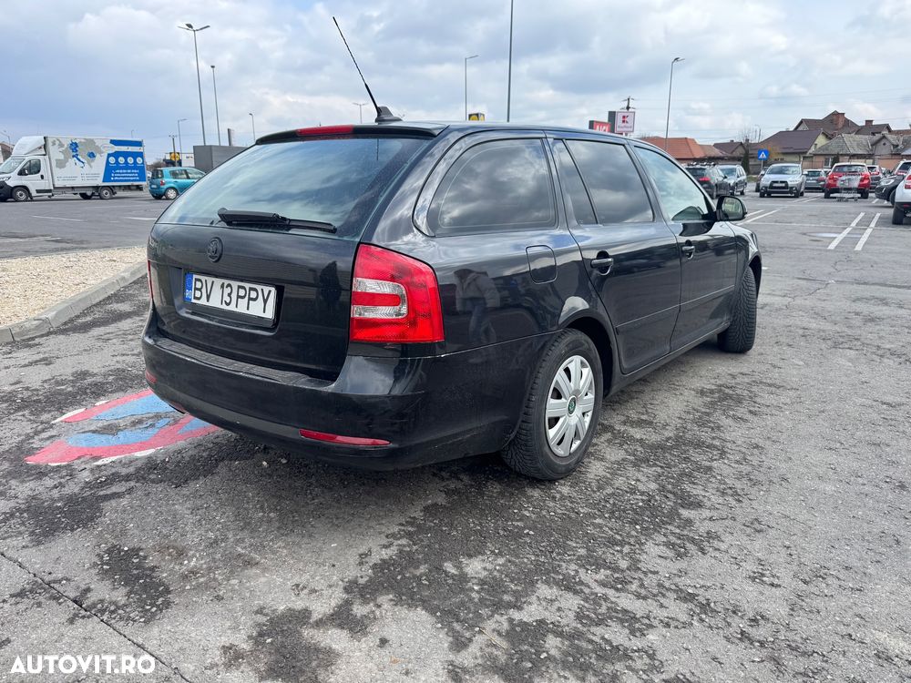 Skoda Octavia 2.0 TDI Laurin Klement DSG - 6