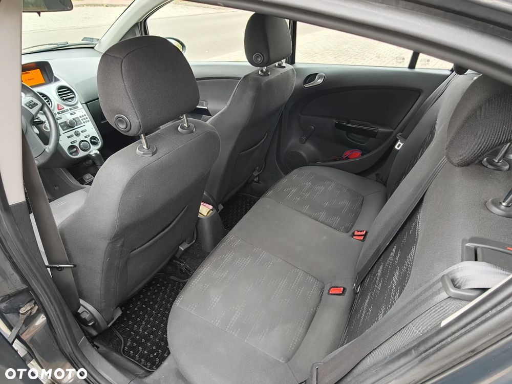 Opel Corsa - 8