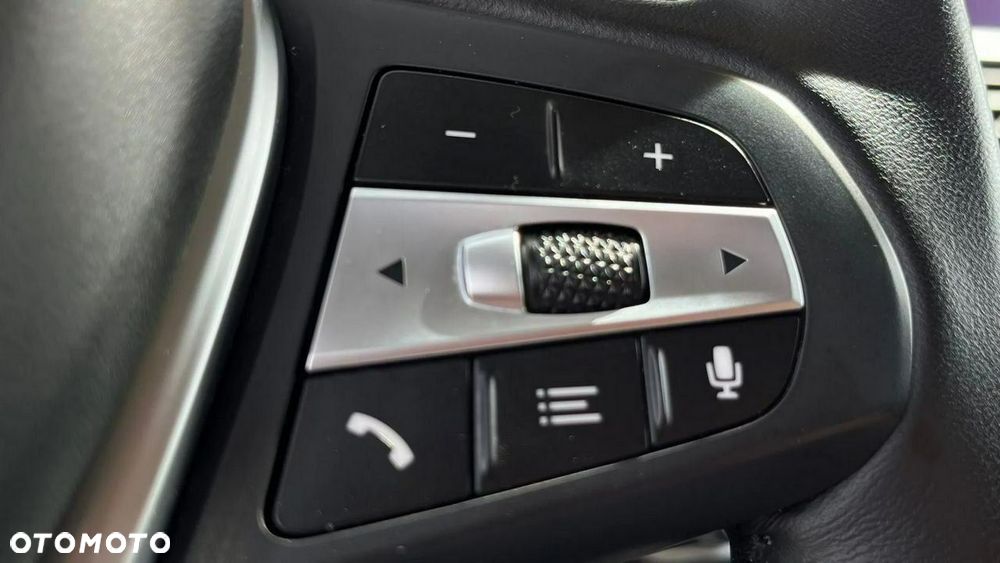 BMW X3 xDrive20d Business Edition - 23