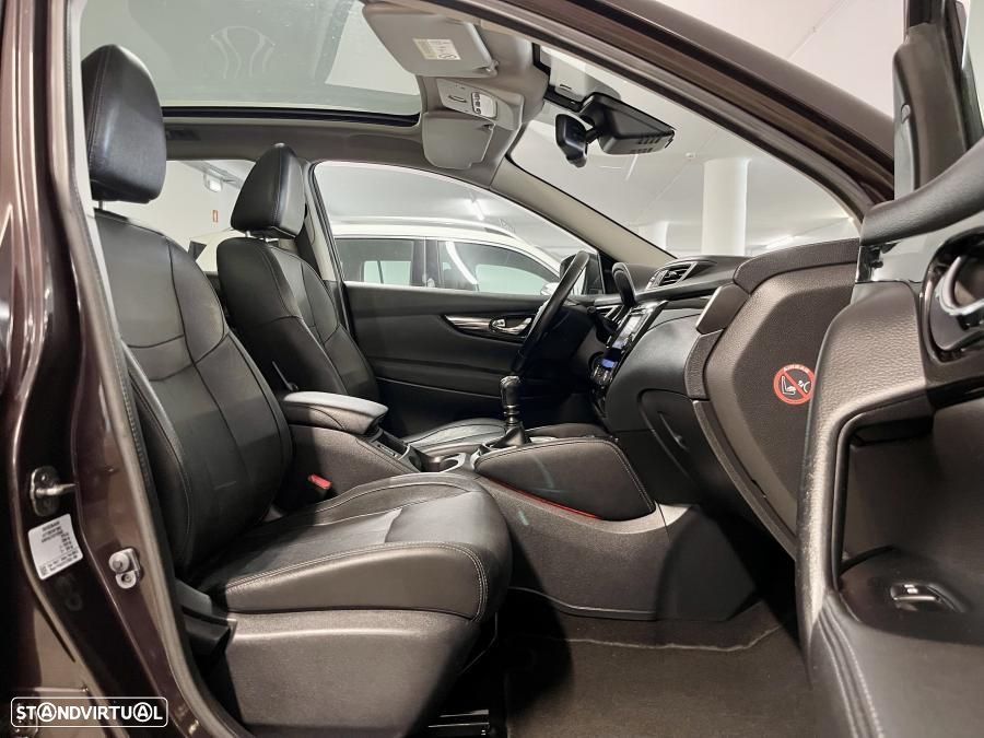 Nissan Qashqai 1.5 dCi Tekna Premium 17 360 - 27