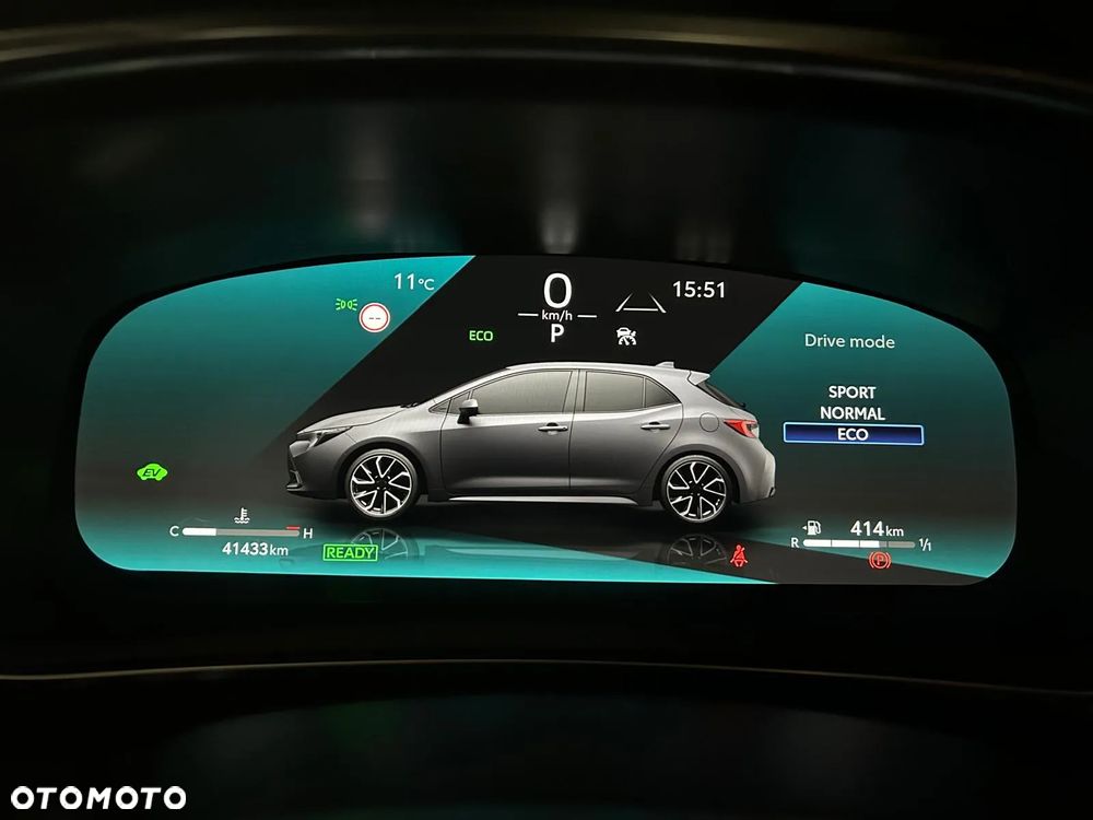 Toyota Corolla 1.8 Hybrid Business Edition - 29