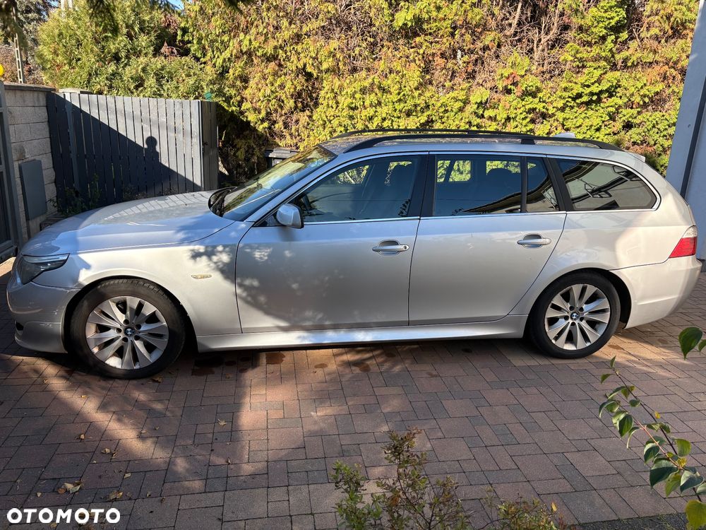 BMW Seria 5 520d - 23
