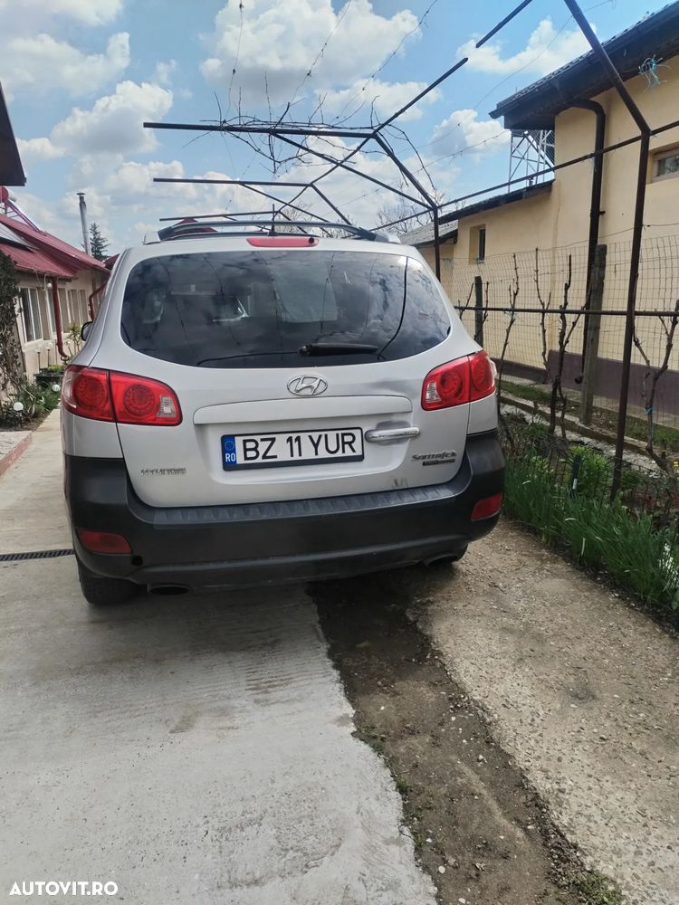 Hyundai Santa Fe - 3