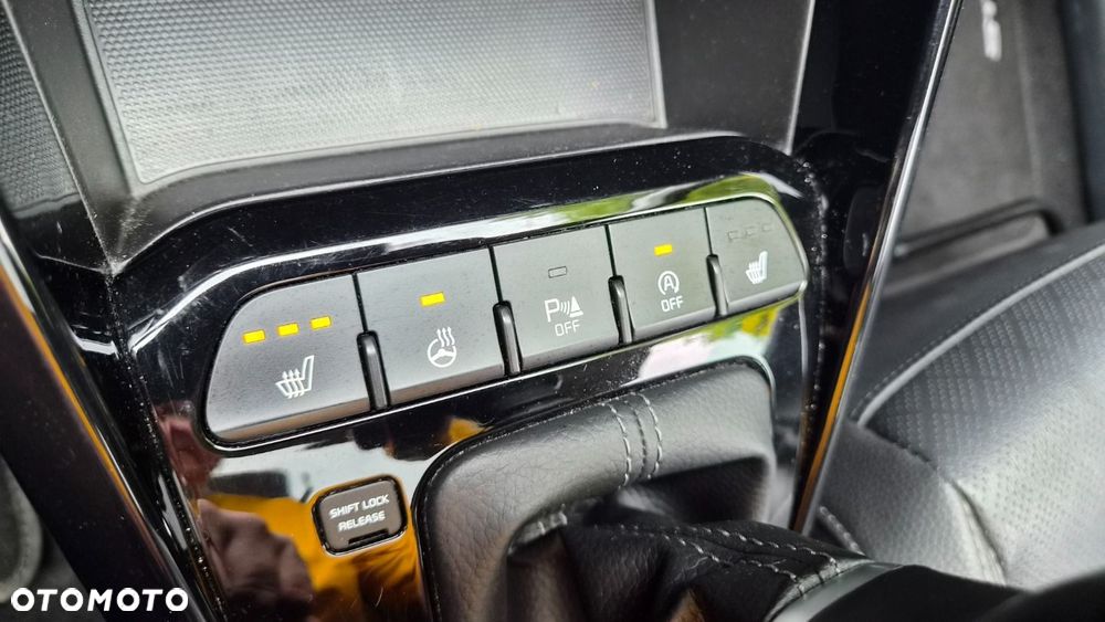 Kia Stonic - 26