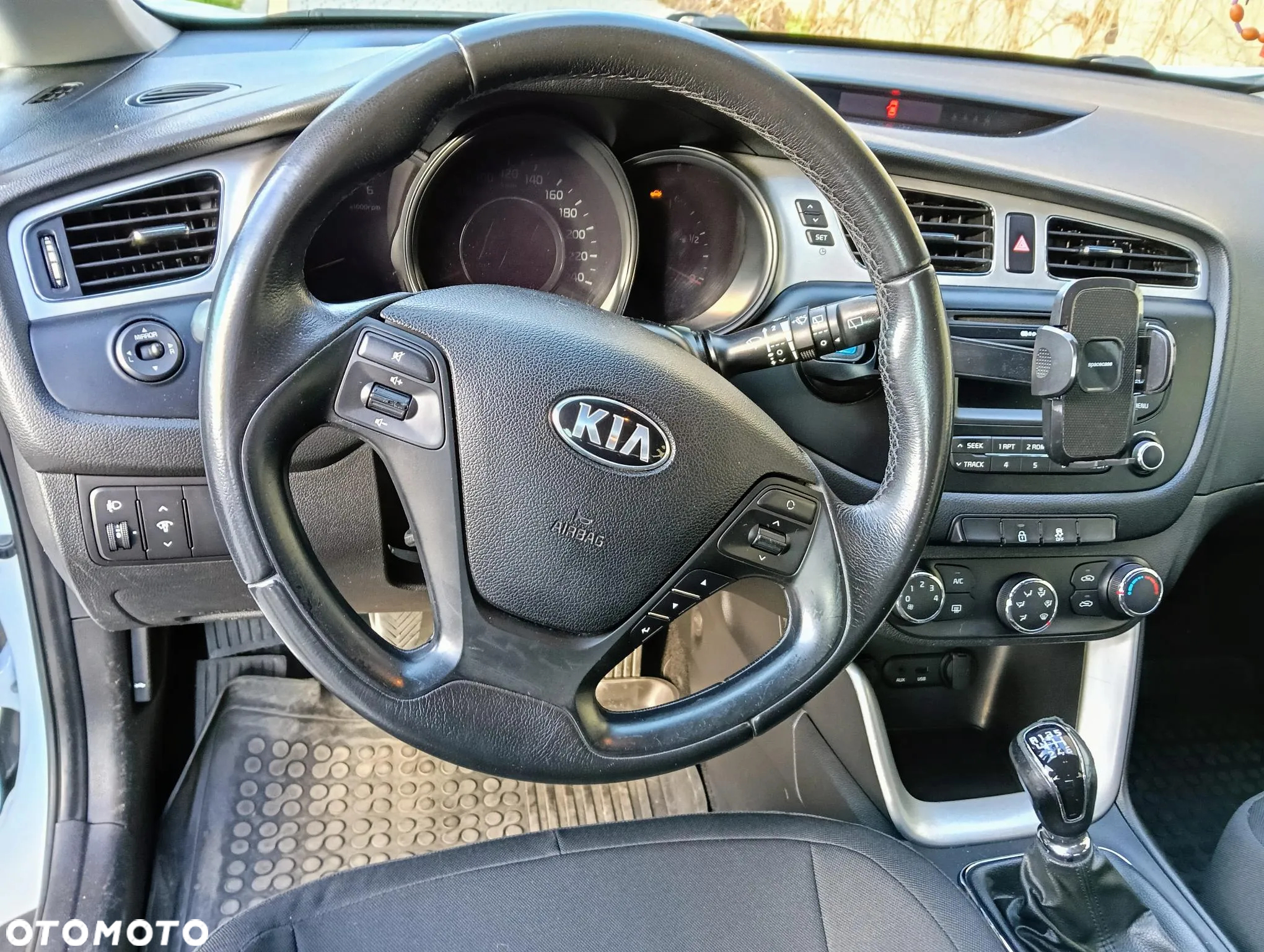 Kia Ceed Cee'd 1.4 CRDi M - 9