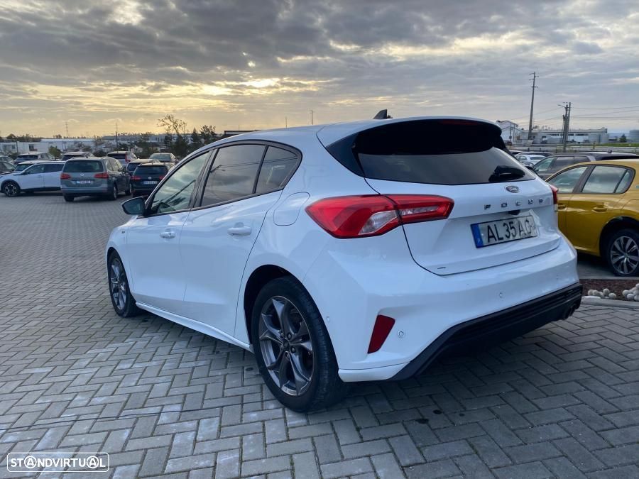 Ford Focus 1.0 EcoBoost Active - 4