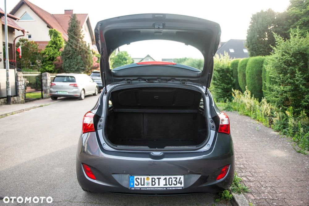 Hyundai i30 1.4 Comfort - 14