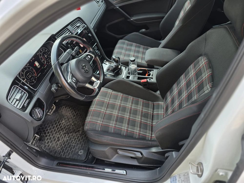 Volkswagen Golf 2.0 TSI DSG GTI - 7