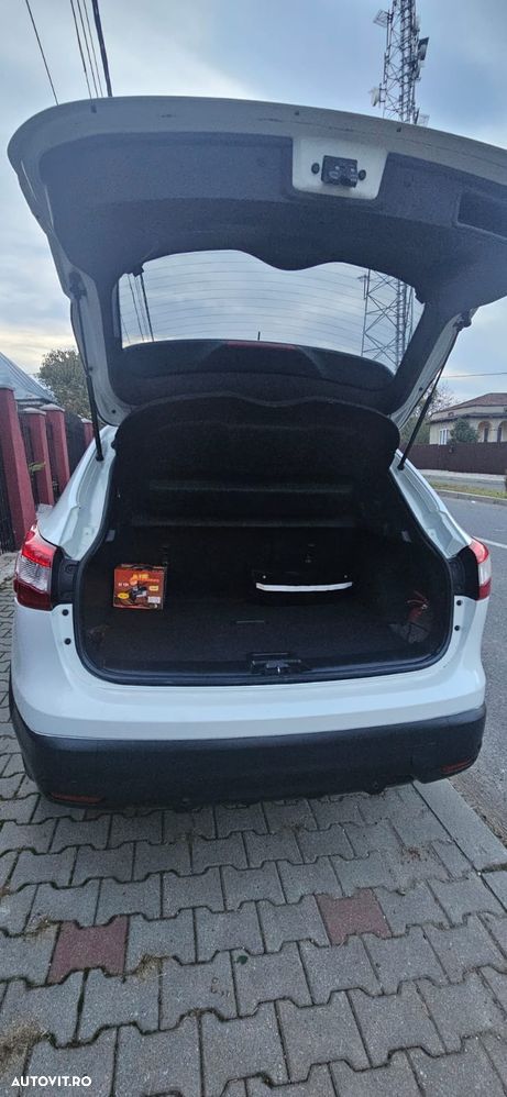 Nissan Qashqai 1.6L dCi Start/Stop 4X4-i Tekna - 7