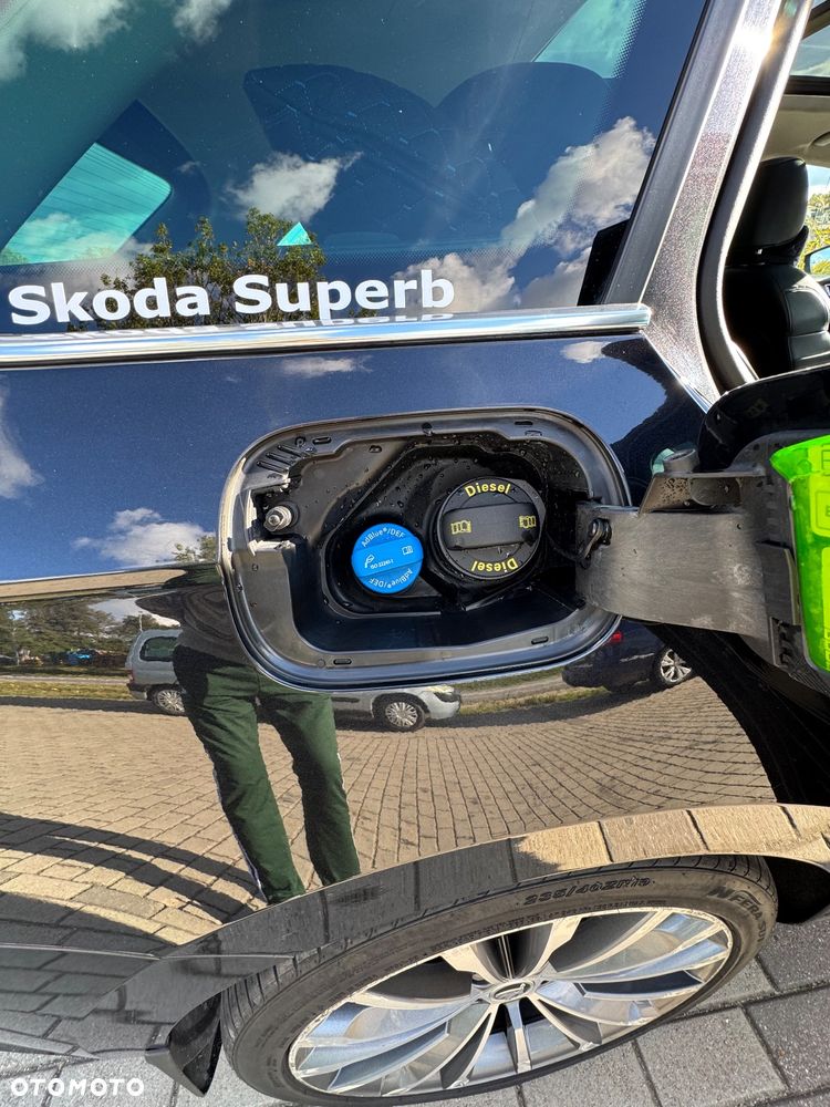 Skoda Superb 2.0 TDI L&K DSG - 19