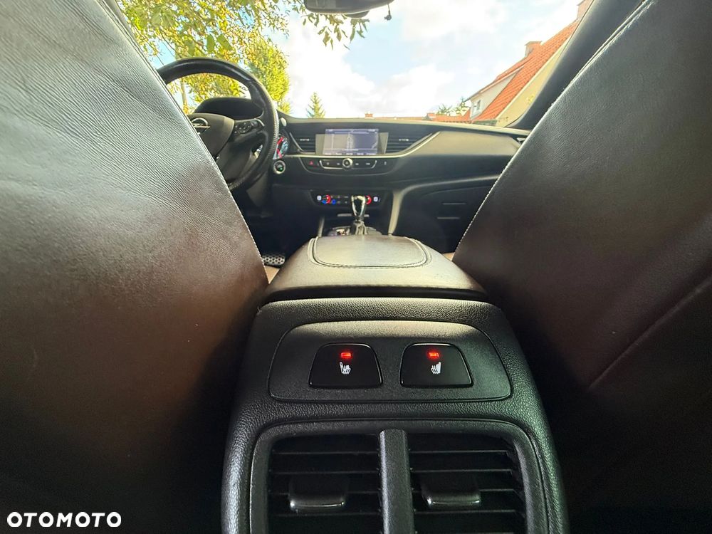 Opel Insignia CT 2.0 T 4x4 Exclusive S&S - 23