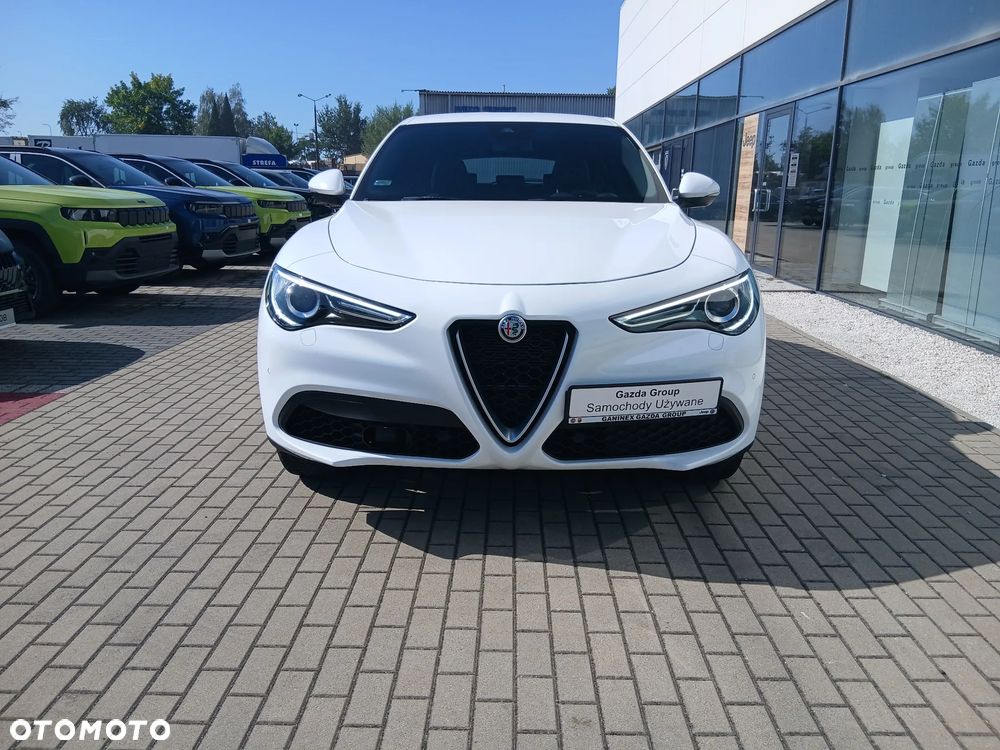 Alfa Romeo Stelvio 2.0 Turbo Executive Q4 - 15