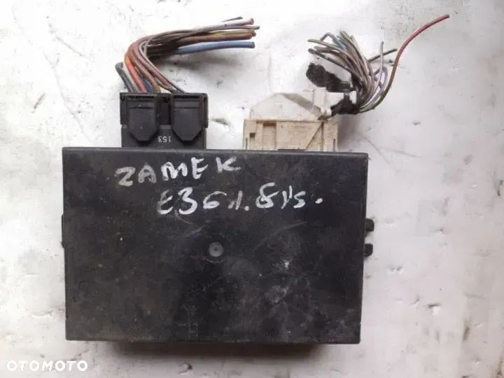 BMW E36 MODUŁ STEROWNIK KOMPUTER ZAMKA 8360100 - 1