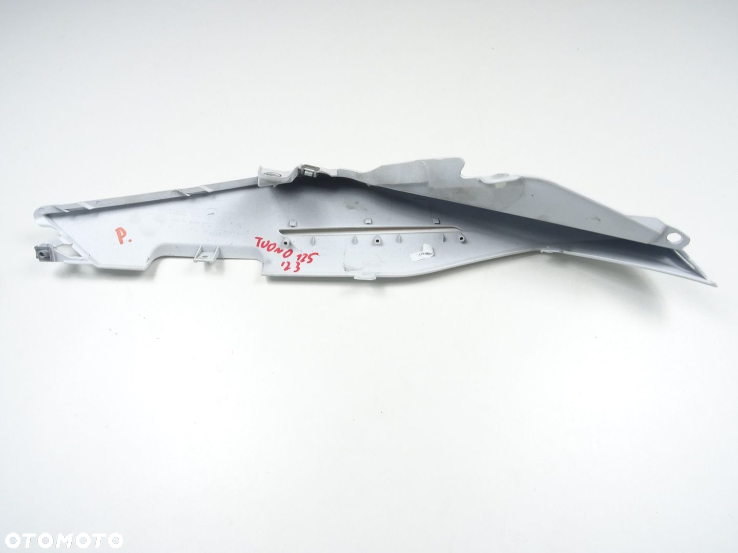 APRILIA TUONO 125 RS4 125 OWIEWKA OGON ZADUPEK PRAWY TYŁ TYLNY 23 - 9