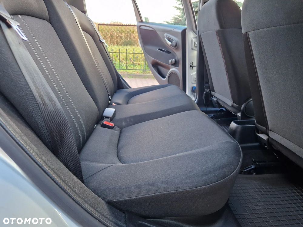 Fiat Punto ver-1-2-easy-eu6 - 14
