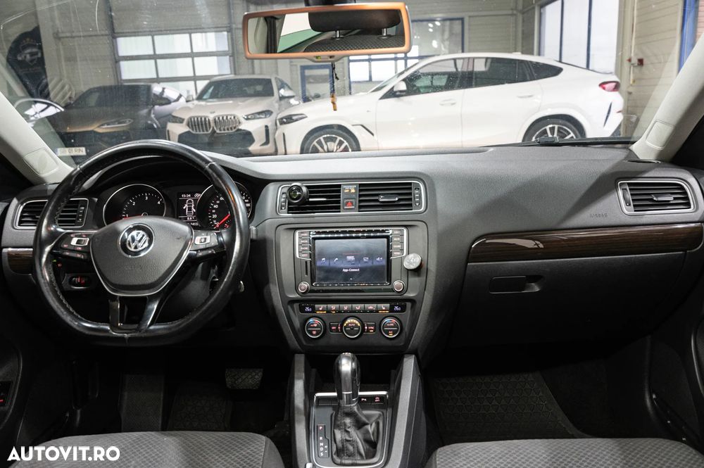 Volkswagen Jetta 2.0 TDI DSG BlueMotion Technologie - 26