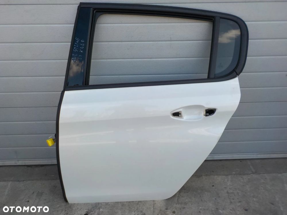 PEUGEOT 308 T9 HB DRZWI LEWY TYŁ TYLNE KWED